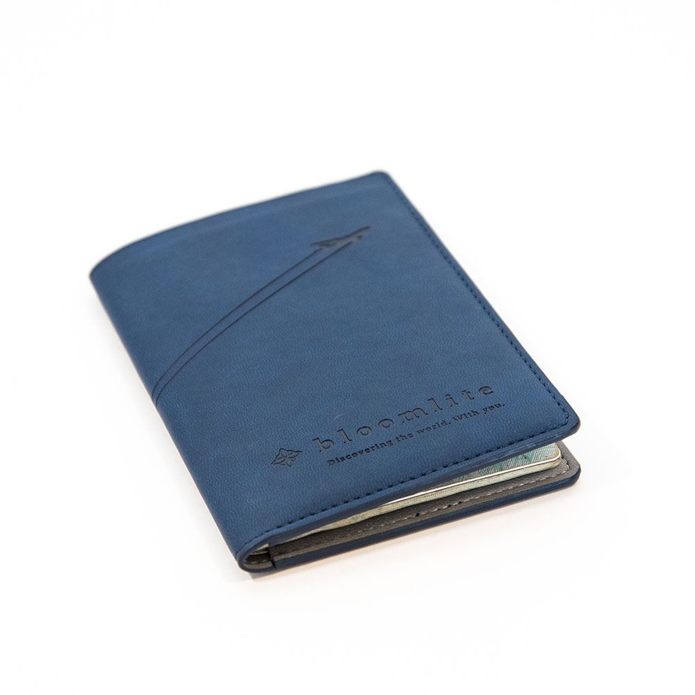 Luckies Happy Flight - Custodia Per Passaporto In PVVC - Blu - Porta Documenti E Carte Di Credito